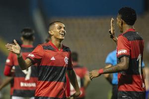 官方澳客网-斯基拉：尤文今晚将考察弗拉门戈边卫韦斯利，也询问了博伊的情况